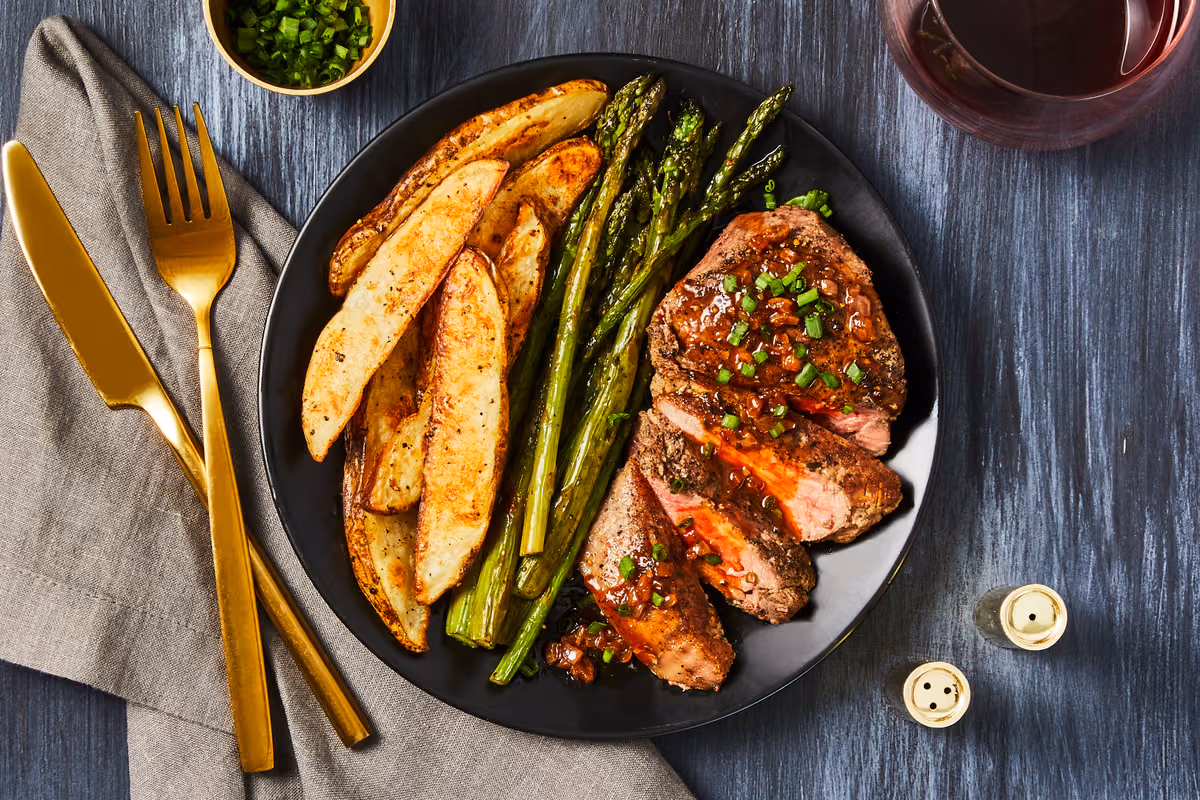 Beef Tenderloin & Garlic Herb Pan Sauce