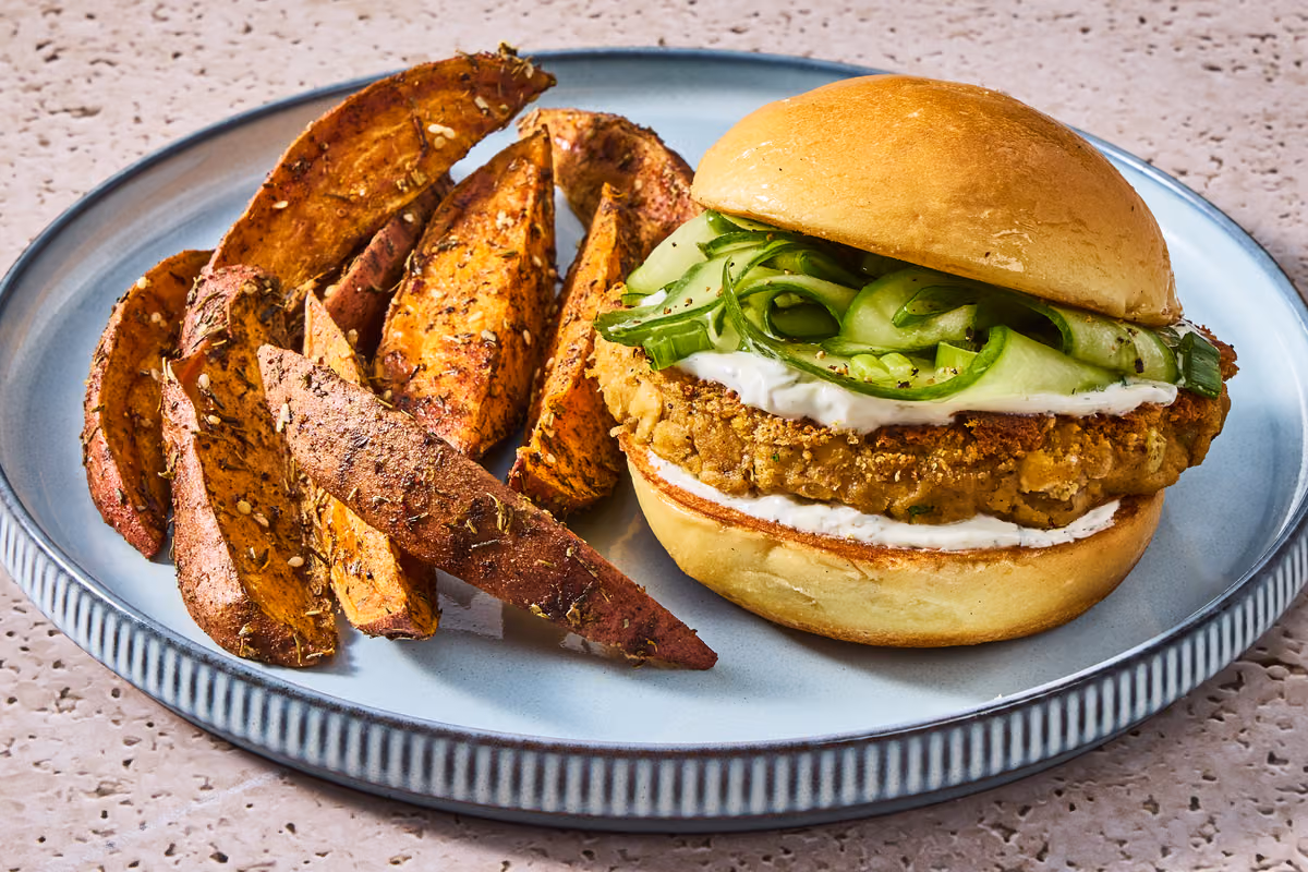 Falafel-Style Chickpea Burgers