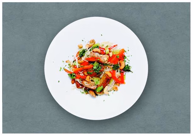 Stir-Fried Rice Noodles: Pork and Vegetables