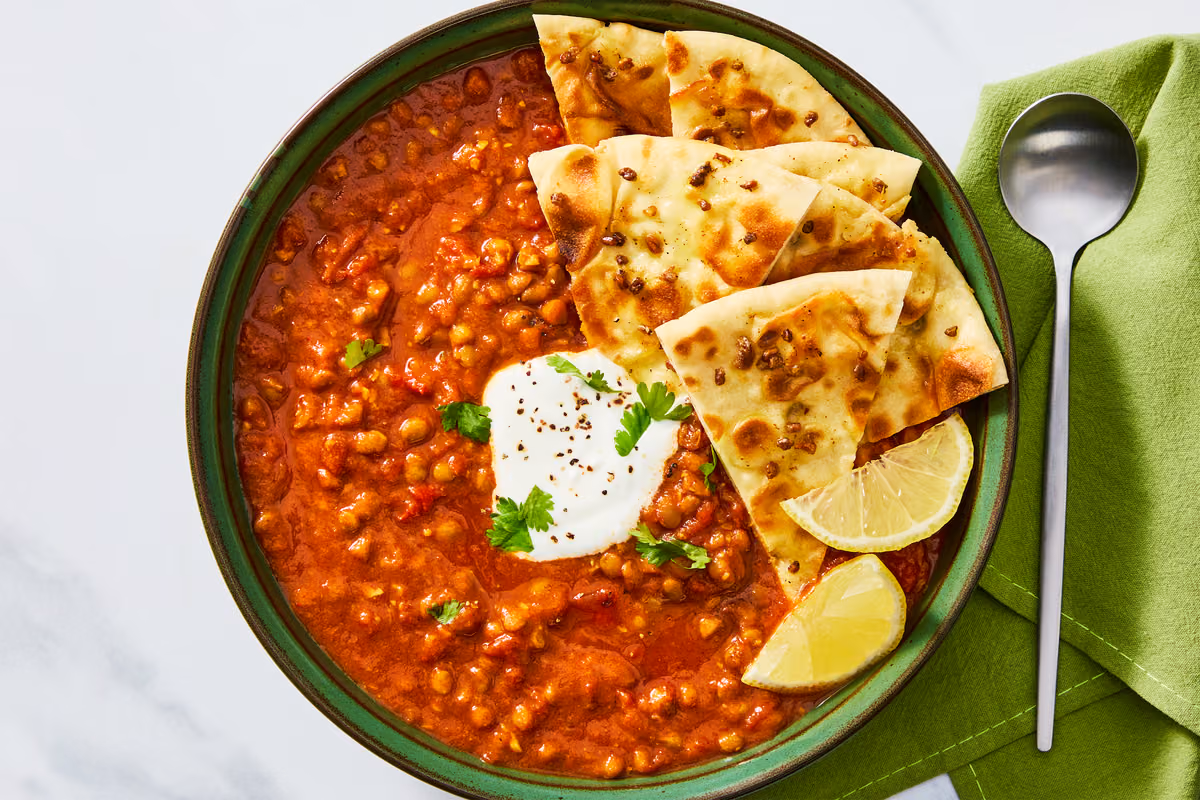 Lentil Dal, Beef & Spiced Butter Naan