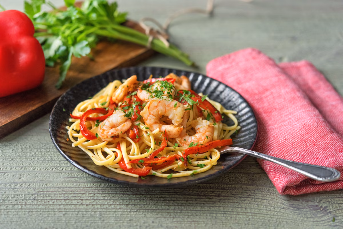 Garlicky Shrimp Scampi: Bell Peppers and Linguine